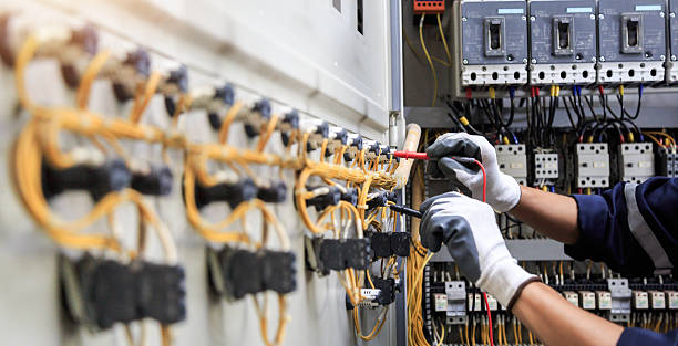 Professional Electrician technician working in Silvis, IL